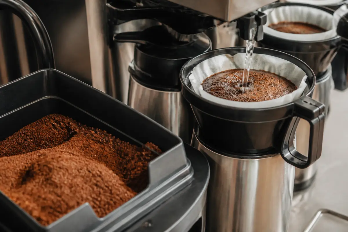 Quel café pour percolateur professionnel : Le guide idéal